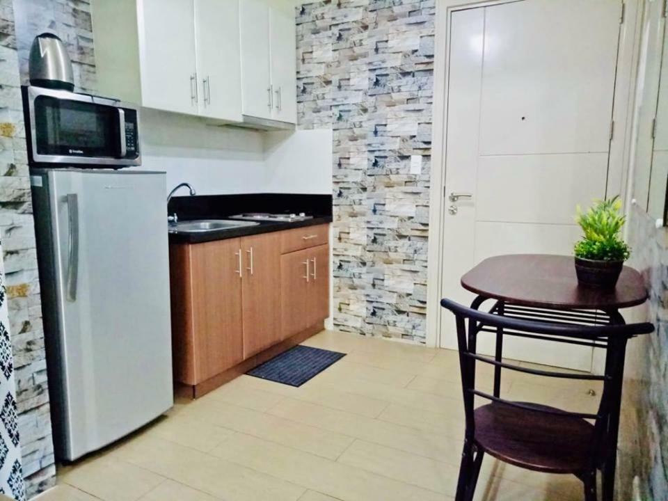 Condo Unit Walking Distance To Manila Airport Exterior photo